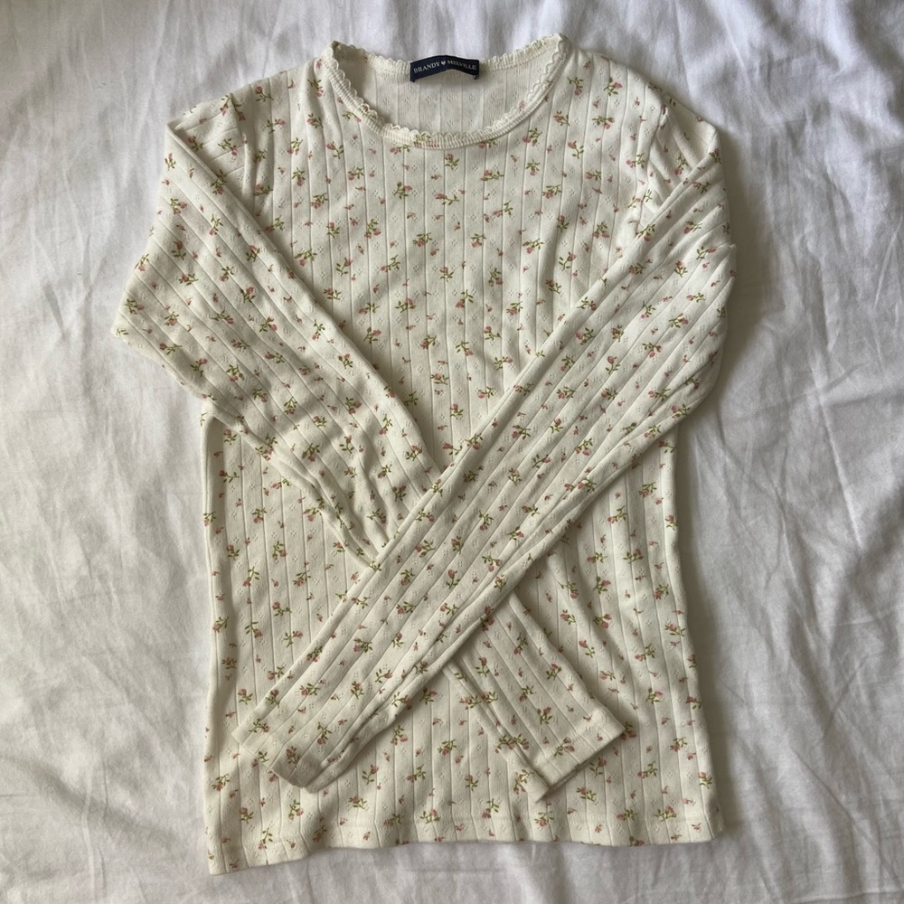 brandy melville rare leah floral top